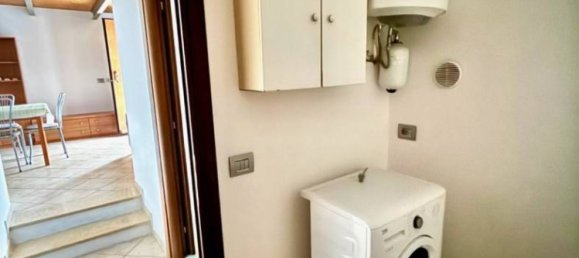 1 bedroom Apartment in Ancona, Italy No. 283843 4