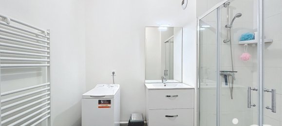 2 bedrooms Apartment in Lille, France No. 225075 4