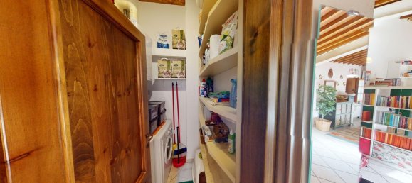 3-salle Appartement à Barberino Tavarnelle, Italy No. 45495 17