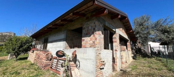 3 Schlafzimmer Haus in Rende, Italy, Nr. 336689 36