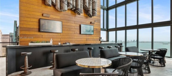 1 Schlafzimmer Gewerbliche Immobilien in Miami, USA, Nr. 615679 15