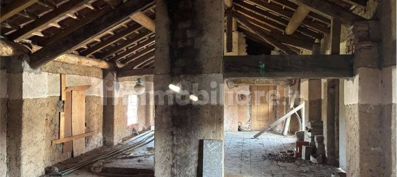 3 bedrooms House in Bogogno, Italy No. 125344 10