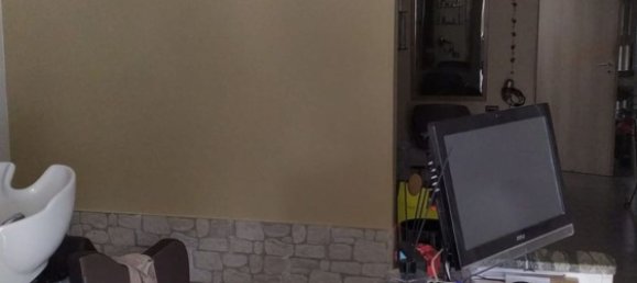 61m² Commercial property in Bari, Italy No. 256859 6