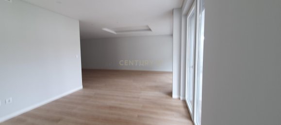3 bedrooms Apartment in Cascais, Portugal No. 133129 8