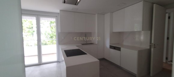 3 bedrooms Apartment in Cascais, Portugal No. 133129 10