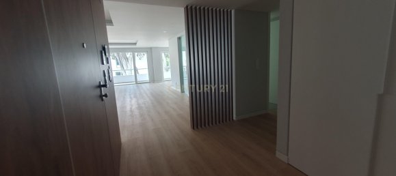 3 bedrooms Apartment in Cascais, Portugal No. 133129 5