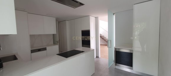 3 bedrooms Apartment in Cascais, Portugal No. 133129 12