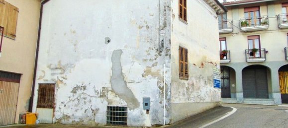 8-Zimmer Haus in Cunico, Italy, Nr. 70016 3