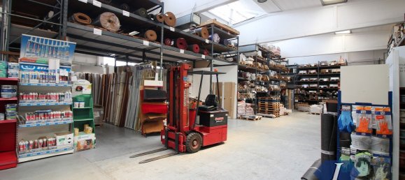 Almacén en Caronno Pertusella, Italy 1000 m² No. 336411 12