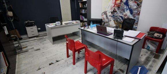 Almacén en Caronno Pertusella, Italy 1000 m² No. 336411 9