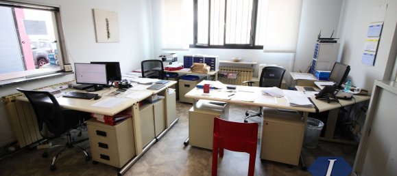 Almacén en Caronno Pertusella, Italy 1000 m² No. 336411 6