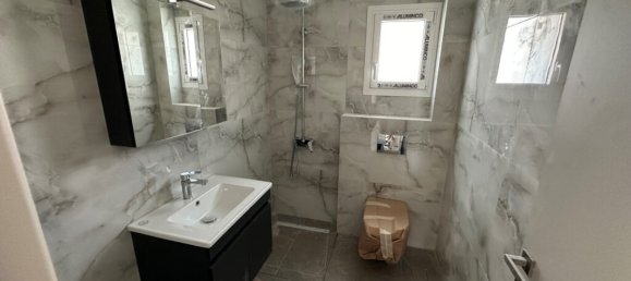 3 bedrooms Apartment in Thessaloniki, Greece No. 8357 9