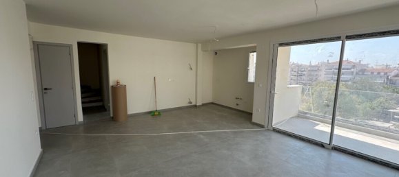 3 bedrooms Apartment in Thessaloniki, Greece No. 8357 4