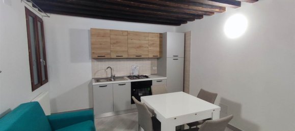 2 bedrooms Apartment in Venice, Italy No. 334887 3