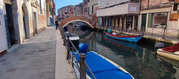 2 bedrooms Apartment in Venice, Italy No. 334887 14
