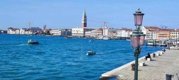 2 bedrooms Apartment in Venice, Italy No. 334887 12