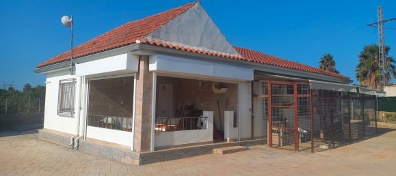 Casa de 3 dormitorios en València, Spain No. 137019 2