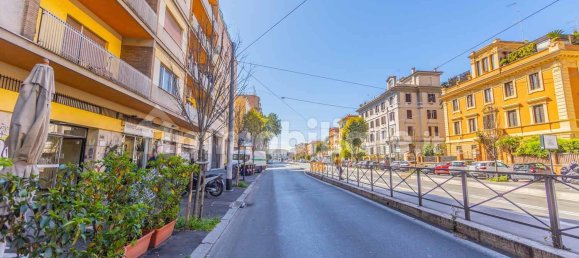 1 room Commercial property in Rome, Italy No. 293161 26