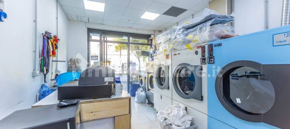 1 room Commercial property in Rome, Italy No. 293161 2