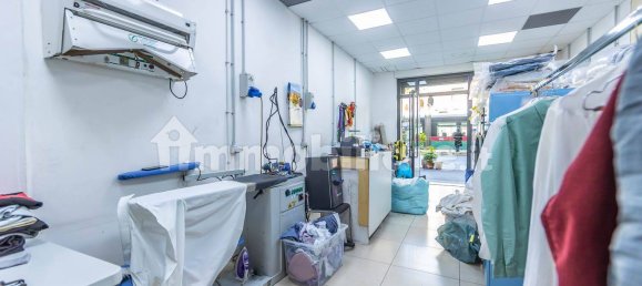 1 room Commercial property in Rome, Italy No. 293161 24