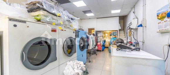 1 room Commercial property in Rome, Italy No. 293161 3