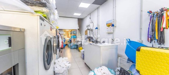 1 room Commercial property in Rome, Italy No. 293161 16