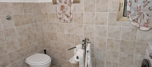 Дом с 5 комнатами в Коллесальветти, Италия № 45142 5