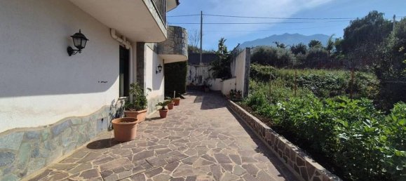 12-salle Maison à Carini, Italy No. 47548 8