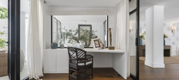 7 bedrooms Villa in Marbella, Spain No. 89531 19