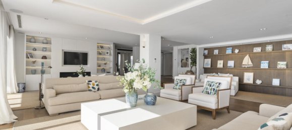 7 bedrooms Villa in Marbella, Spain No. 89531 3