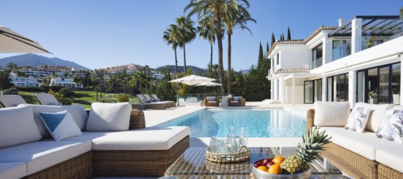 7 bedrooms Villa in Marbella, Spain No. 89531 2