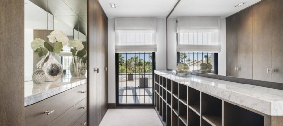 7 bedrooms Villa in Marbella, Spain No. 89531 33