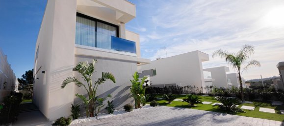 3 bedrooms House in Finestrat, Spain No. 13453 4