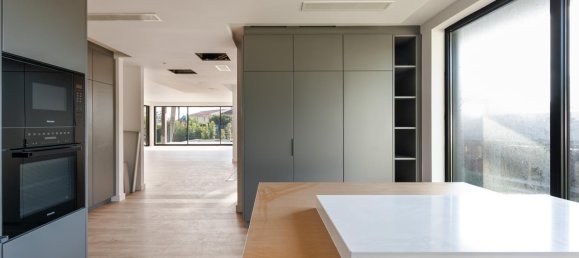 4 bedrooms Villa in Cascais, Portugal No. 113960 11