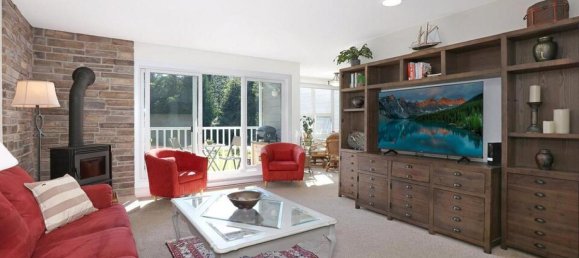 2 bedrooms Condo in British Columbia, Canada No. 1324 4