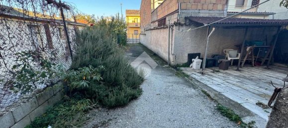 3 Schlafzimmer Haus in Avezzano, Italy, Nr. 90196 18