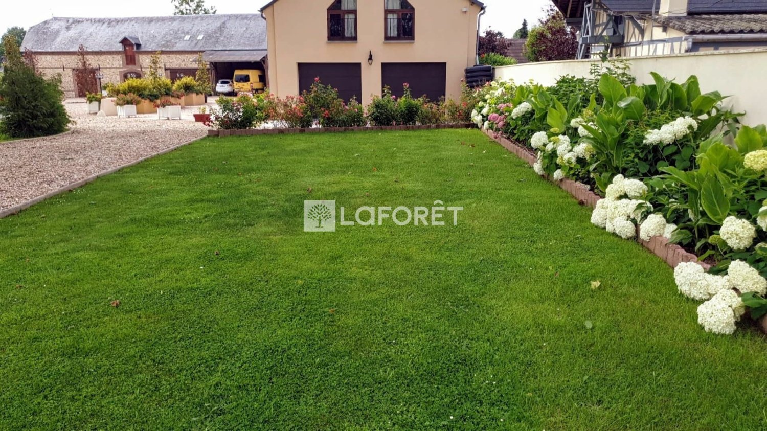 13 bedrooms House in Eure, France No. 356818