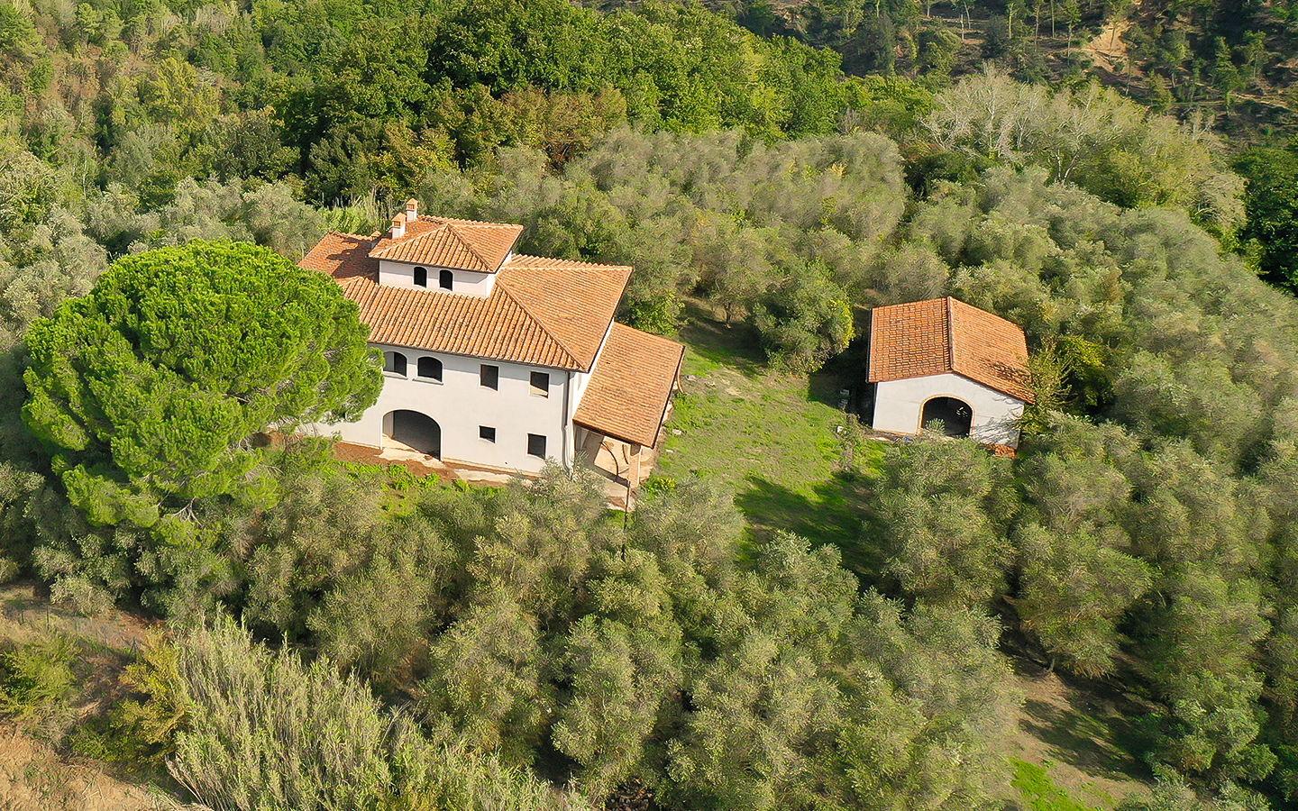 Дом с 5 спальнями в Палая, Италия № 56900