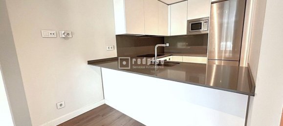 2 bedrooms Apartment in Madrid, Spain No. 166132 3