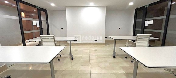 2 bedrooms Apartment in Madrid, Spain No. 166132 21