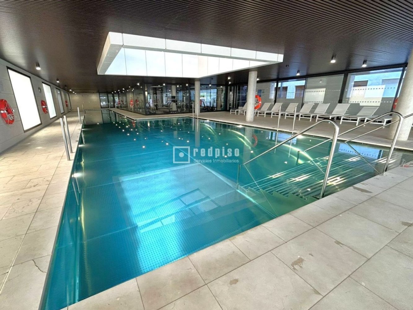 2 bedrooms Apartment in Madrid, Spain No. 166132