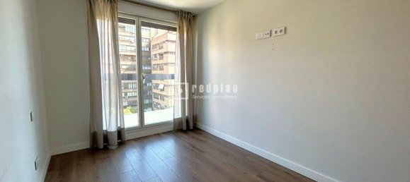2 bedrooms Apartment in Madrid, Spain No. 166132 10