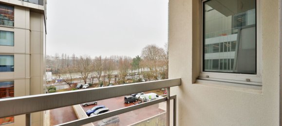 Studio in Courbevoie, France No. 164324 9