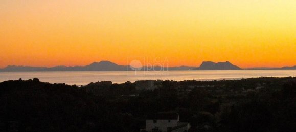  Land in Estepona, Spain No. 25701 3