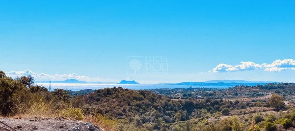  Land in Estepona, Spain No. 25701 5