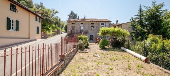 7 rooms House in Lucca, Italy No. 41510 3