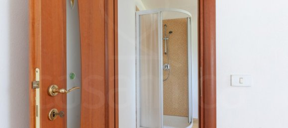 7 rooms House in Lucca, Italy No. 41510 10