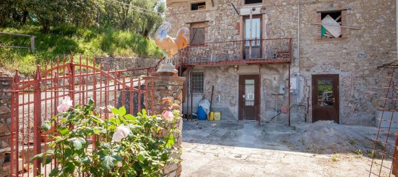 7 rooms House in Lucca, Italy No. 41510 4