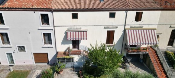 6غرفة منزل في Verona, Italy رقم 90786 2