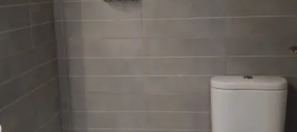 3 bedrooms Apartment in Lleida, Spain No. 144321 4